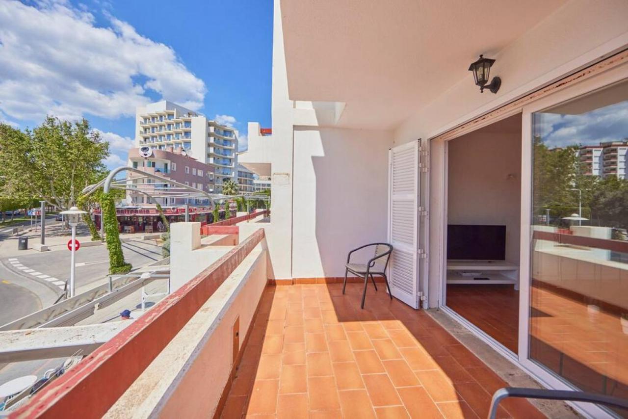 Nura Magaluf 3